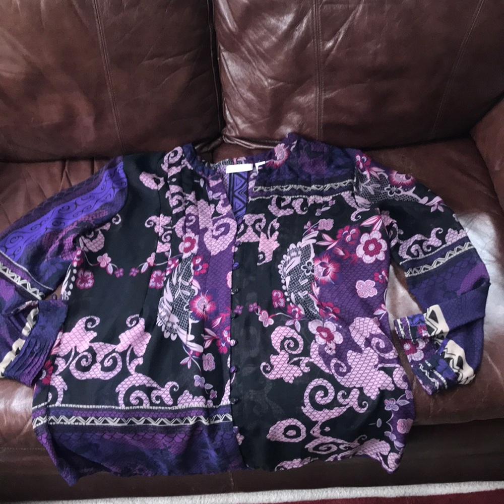 Chico’s light and airy blouse